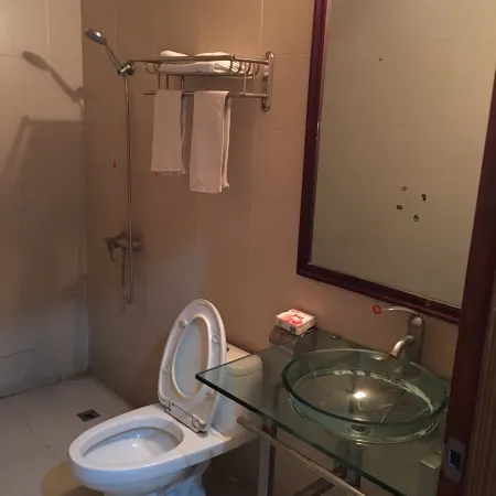 Yiyuan Hotel