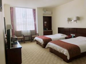 Yunlong Baiyun Hotel