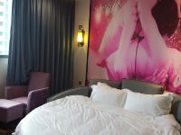 自贡龙湖锦城酒店 - 浪漫圆床房