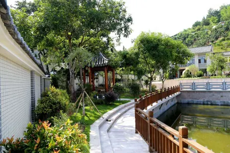 Baihou Mountain Villa