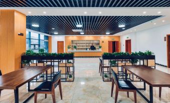 KALMAN BUSINESS HOTEL