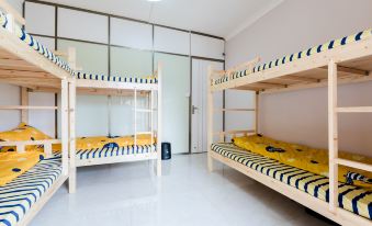 Shenzhen Benxiong International Youth Hostel