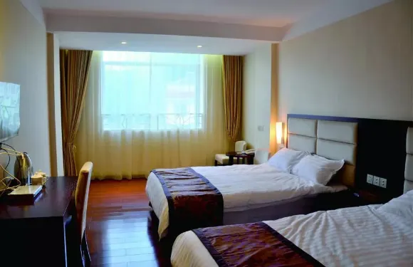 鳳岡福榮鑫酒店