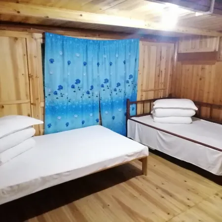 Leishan Miaogewang Farm Homestay