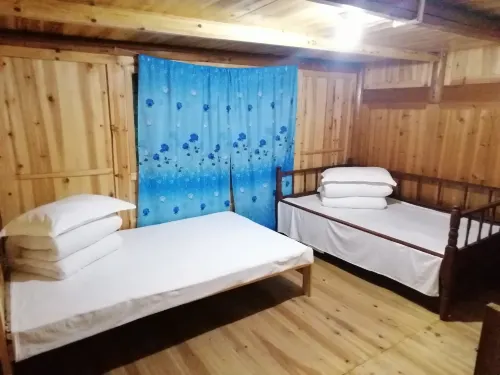 Leishan Miaogewang Farm Homestay - 2 ดาว