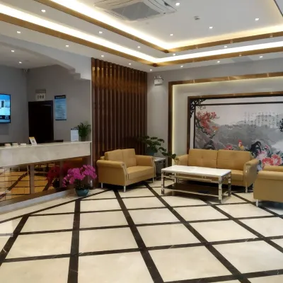 Huansha Business Hotel Hotels near Non-staple Food Wholesale Market