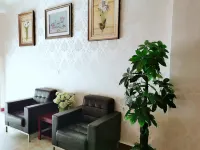 Ganzi Yuanmengju Hotel
