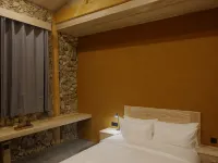 Xuema Yulong Hotel Hotels near Baishuihe River