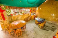 Lizi Farmhouse Hotel