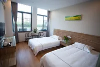 โรงแรมฮอลิเดย์ อินน์ ซินทุน เซี่ยงไฮ้ โรงแรมใกล้สถานีซินเฉียว