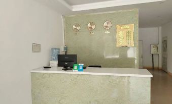 Dongyuan Yufeng Theme Apartment