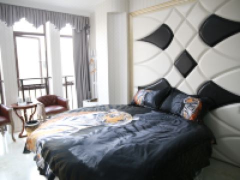 浠水维多利主题酒店 - 黑色幽默