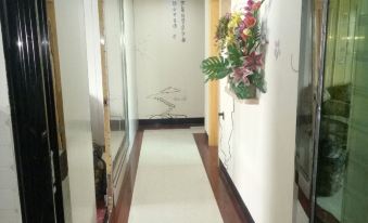 Pengyue Hostel