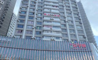 Qujing Yunshang Hotel