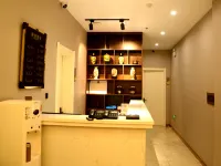 Yihe Holiday Inn Hotels in Zhongyang County