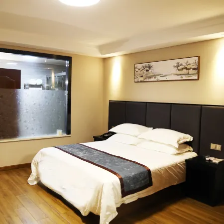 Tonglu Hongcheng Business Hotel Отели рядом с достопримечательностью «Liuyin Former Residence»