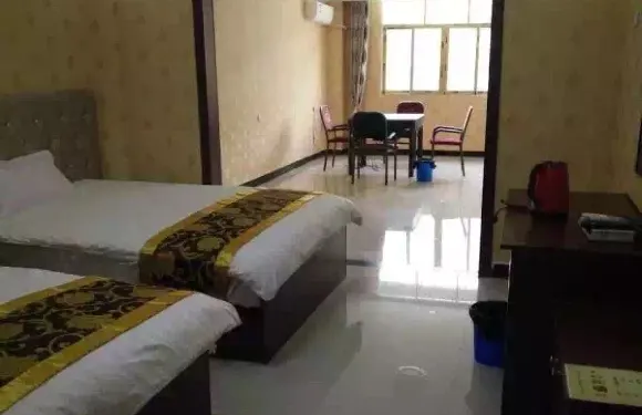 巫溪濱河商務賓館