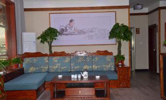 Zhashui Laolin Homestay