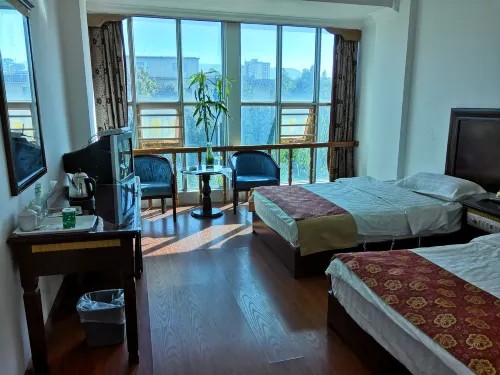 Liangyou Hotel - إقامة ريفية