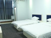 广州蓝顿电竞主题公寓 - 豪华舒适双床房