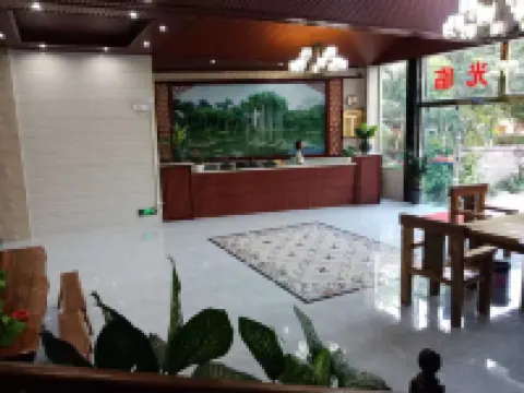 Mengla Yuanfen Chinese Inn