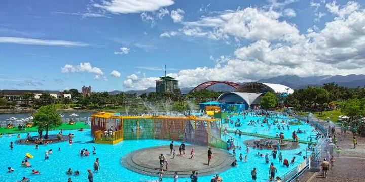Dongshan River Water Park