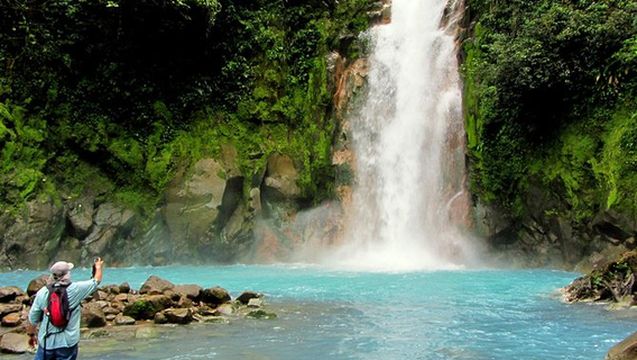 tenorio volcano hike