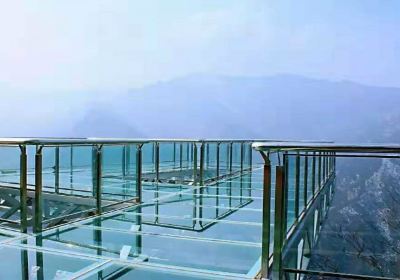 Yellow River Impression Glass Observation Deck