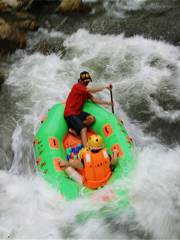 Guilin Shi'ertan Drifting