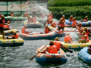 Guilin Shi'ertan Drifting
