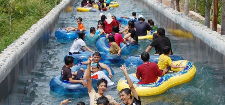 Bukit Gambang Resort City- Water Park