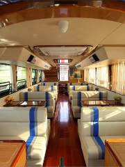 Qiandao Lake Jinxian Bay Luxury Yacht