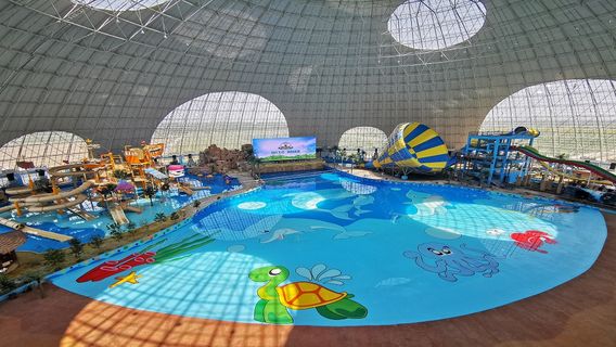 Xincheng Tianyuan Shengtai Lvyou Qu-Shengge Diwan Wenquan Shui World