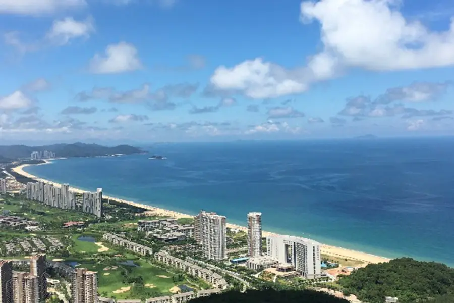 保利銀灘海濱浴場