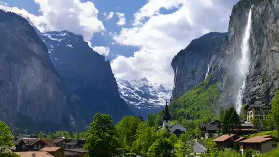 8-person small group 1-day tour to Jungfraujoch - Top of Europe and Lungern from Interlaken with round-trip hotel transfers in Zurich