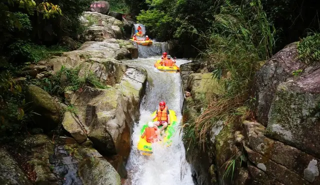 Xinxing Rafting