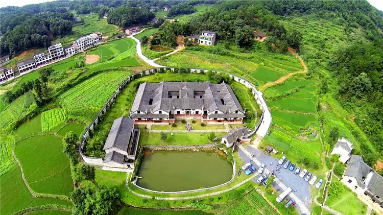 Hotels in Shuangfeng