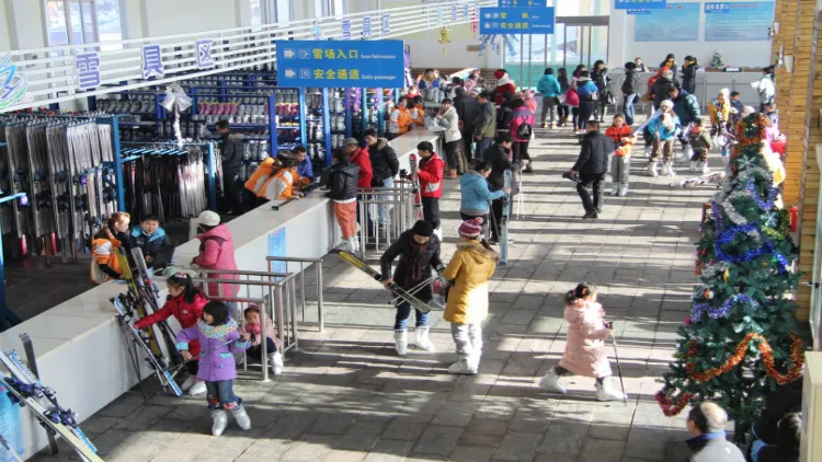 2_tai hang wu zhi shan hua xue chang