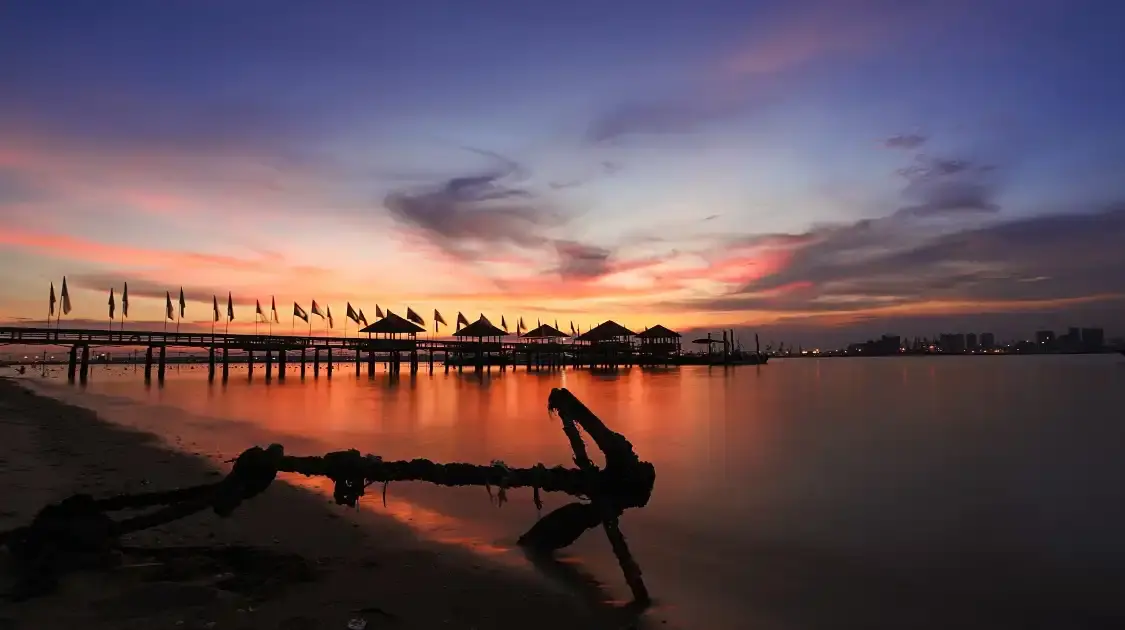 Hotels near Techeng Island