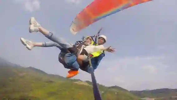 重慶極海-南山南滑翔傘基地滑翔傘飛行體驗【專業教練帶飛+贈送GOPRO視頻拍攝】