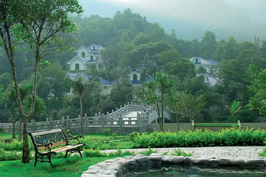 廣東第一峰旅遊風景區