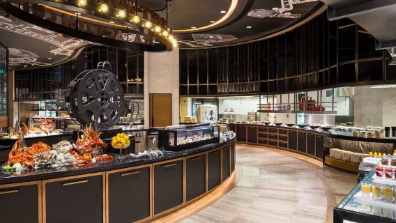Colazione a buffet al ristorante Star World dell'Hotel Studio City Macau
