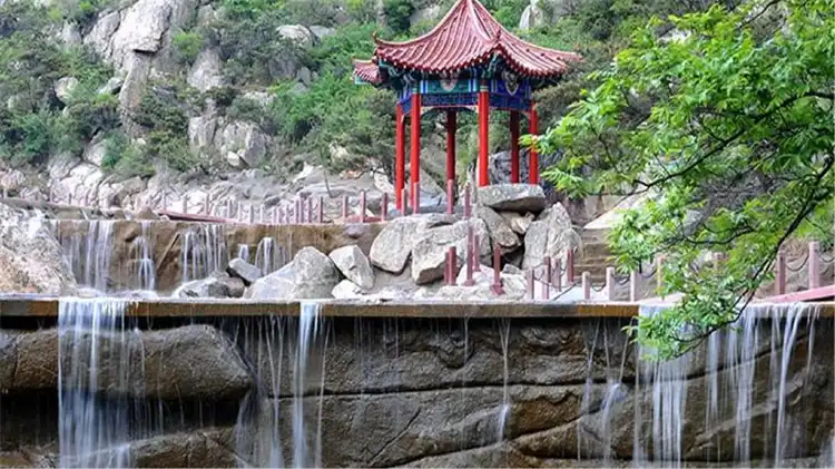 Các khách sạn gần Chashan Scenic Area