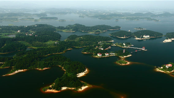 Scenic Spot of Wanfo Lake