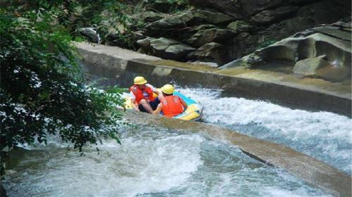 Taohuayuan Valley Rafting