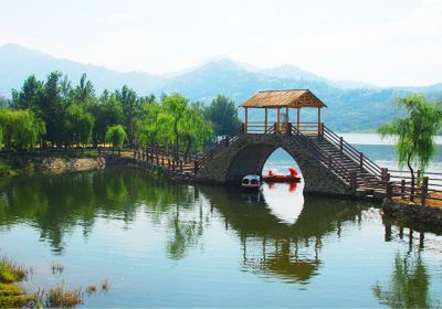 Yunpudongtian Tourist Area