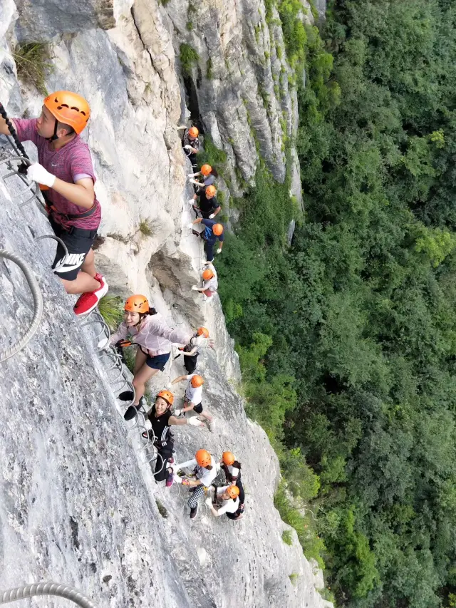 Enshi Rock Climbing
