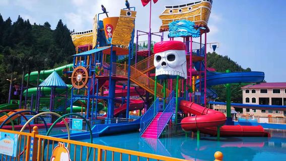 Green Waters and Lush Mountains Happy Valley Water World