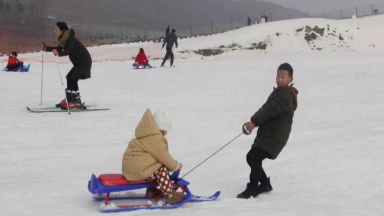 Longmengu Ski Field