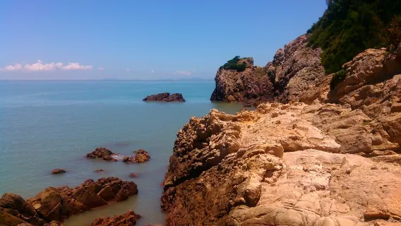 玩水避暑